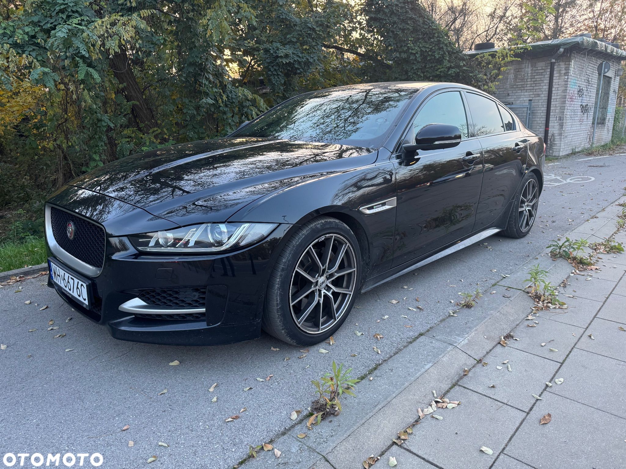 Jaguar XE 2.0 D R-Sport - 1