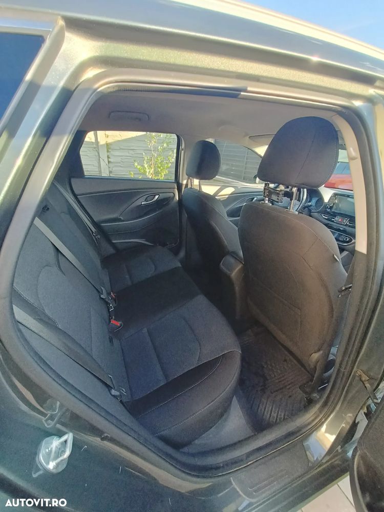 Hyundai i30 1.5 110CP M/T Highway - 21