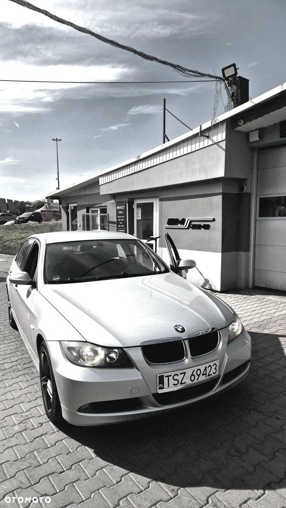 BMW Seria 3 318i - 20