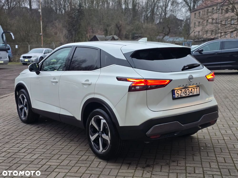 Nissan Qashqai 1.3 DIG-T SHIRO - 5