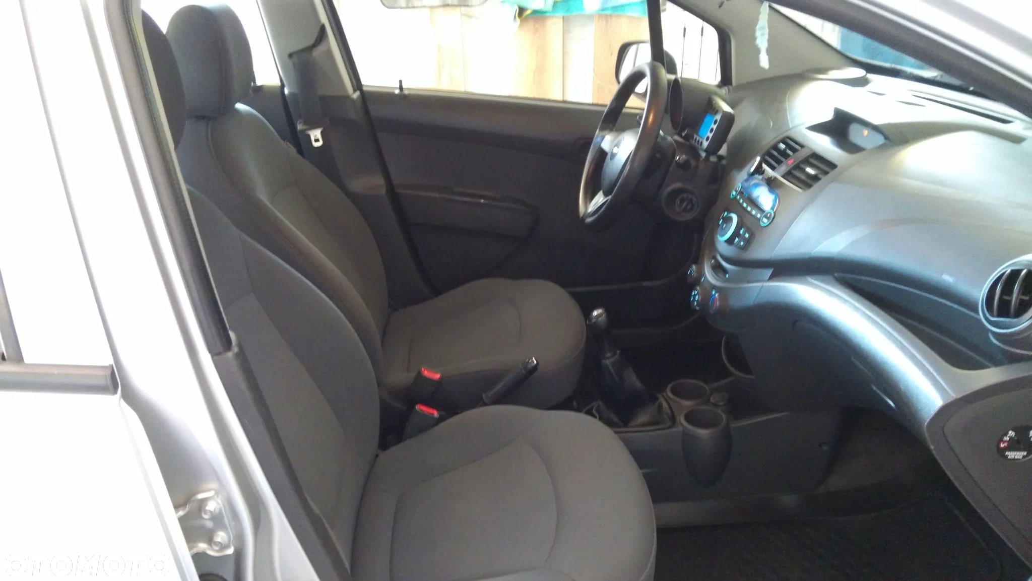 Chevrolet Spark 1.0 Base - 9