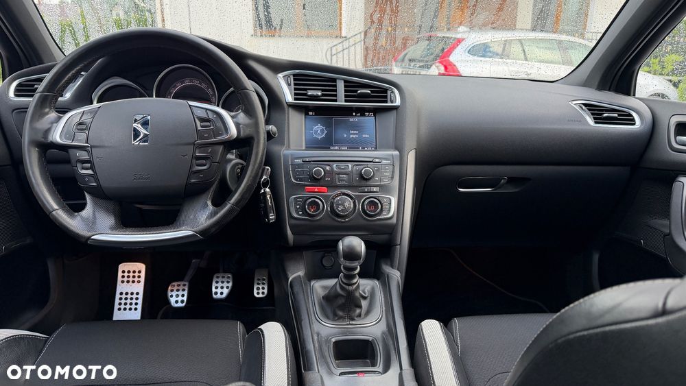 Citroën DS4 1.6 HDi SoChic - 5