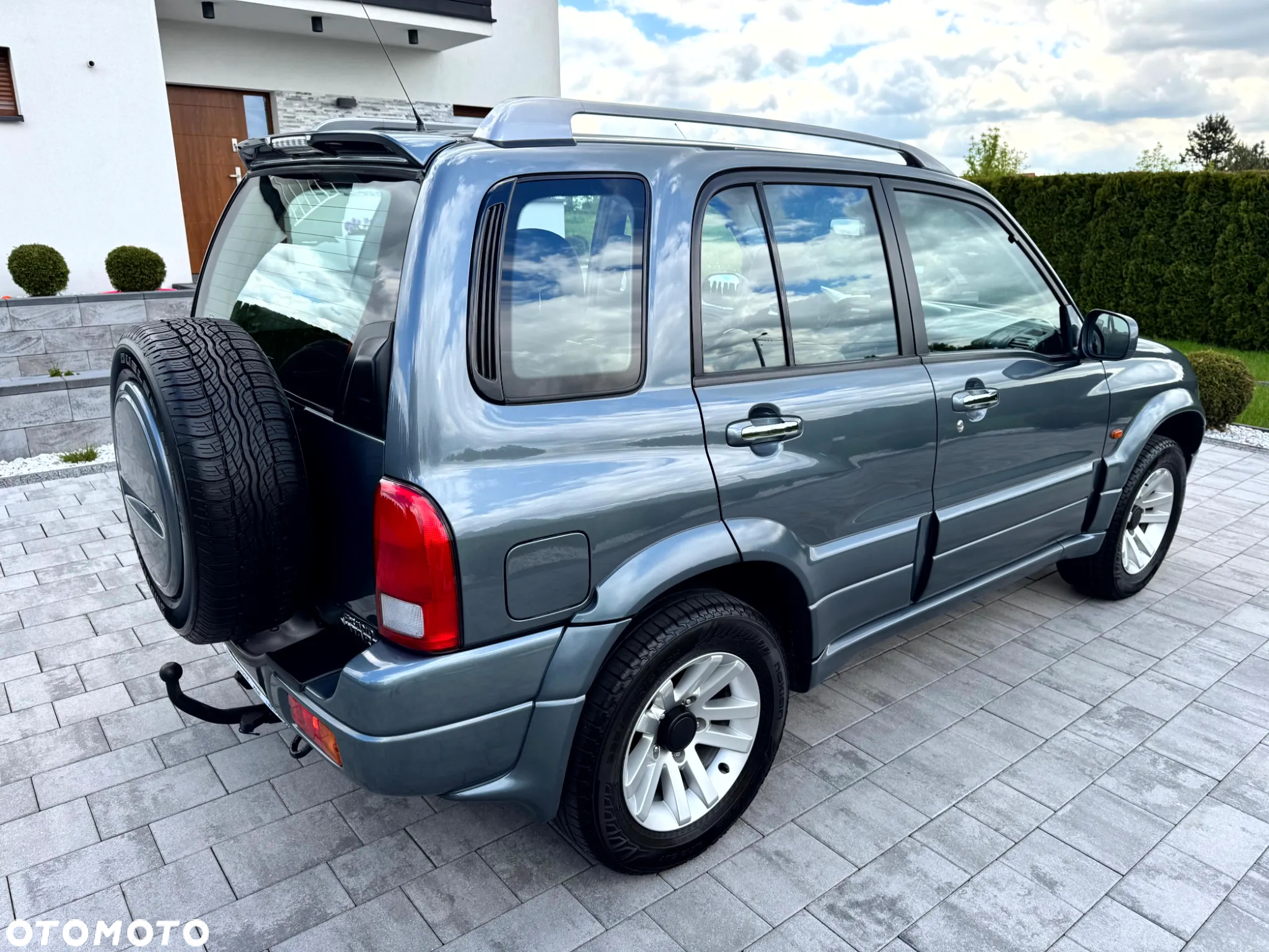 Suzuki Grand Vitara 2.0 - 4