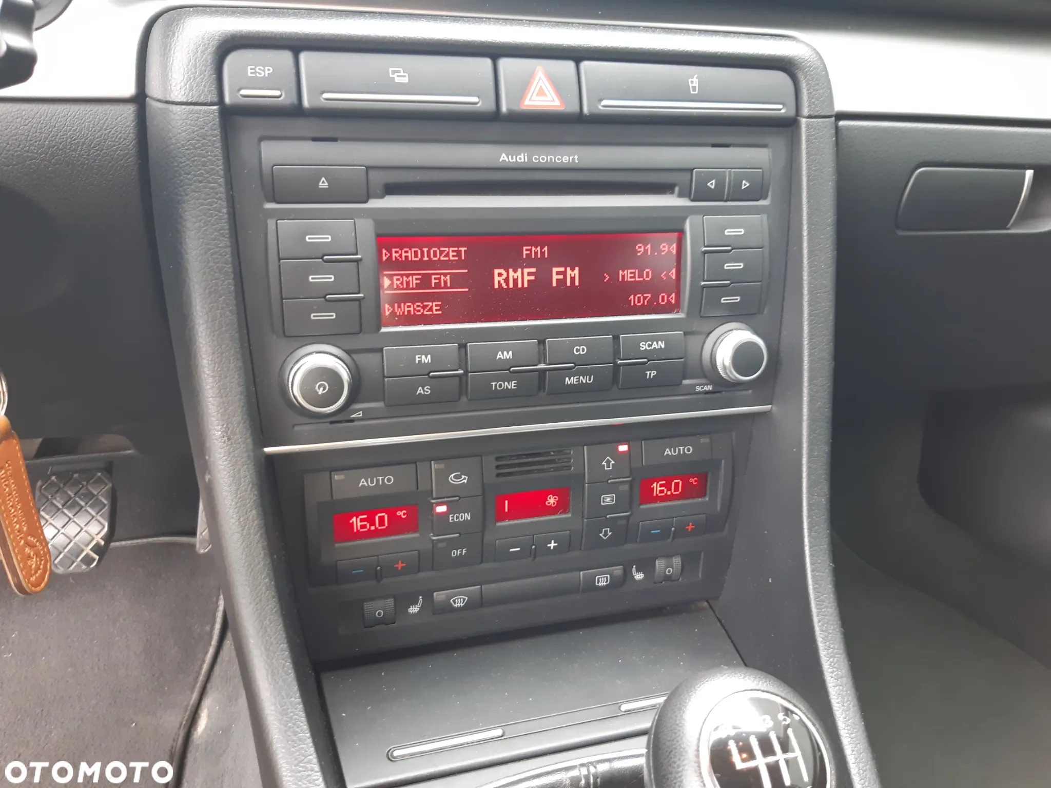 Audi A4 Avant 2.0 TDI - 26
