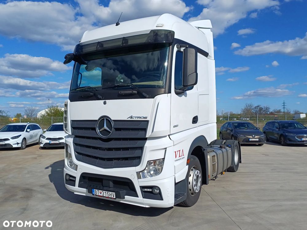 Mercedes-Benz Actros - 4