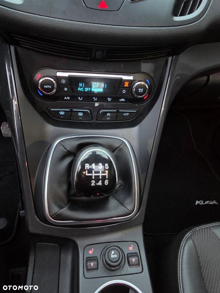 Ford Kuga 1.5 EcoBoost FWD Titanium - 12