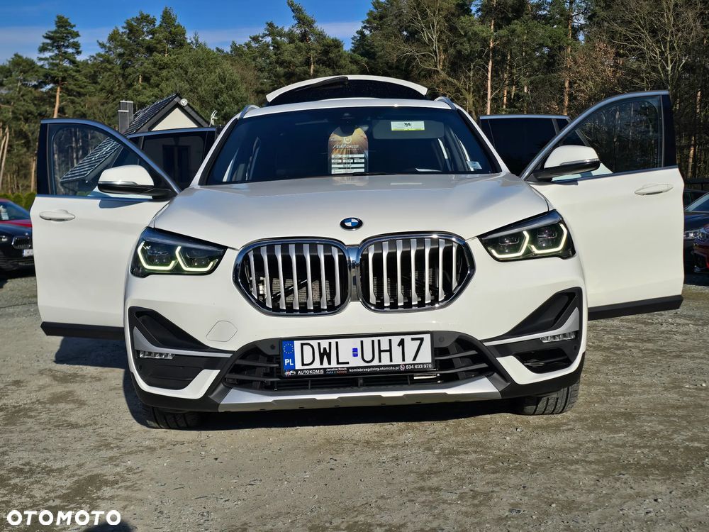 BMW X1 xDrive25i GPF xLine - 32