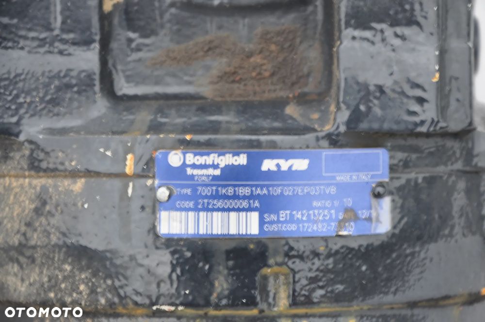 Reduktor obrotu Yanmar vio 25-4 - 5