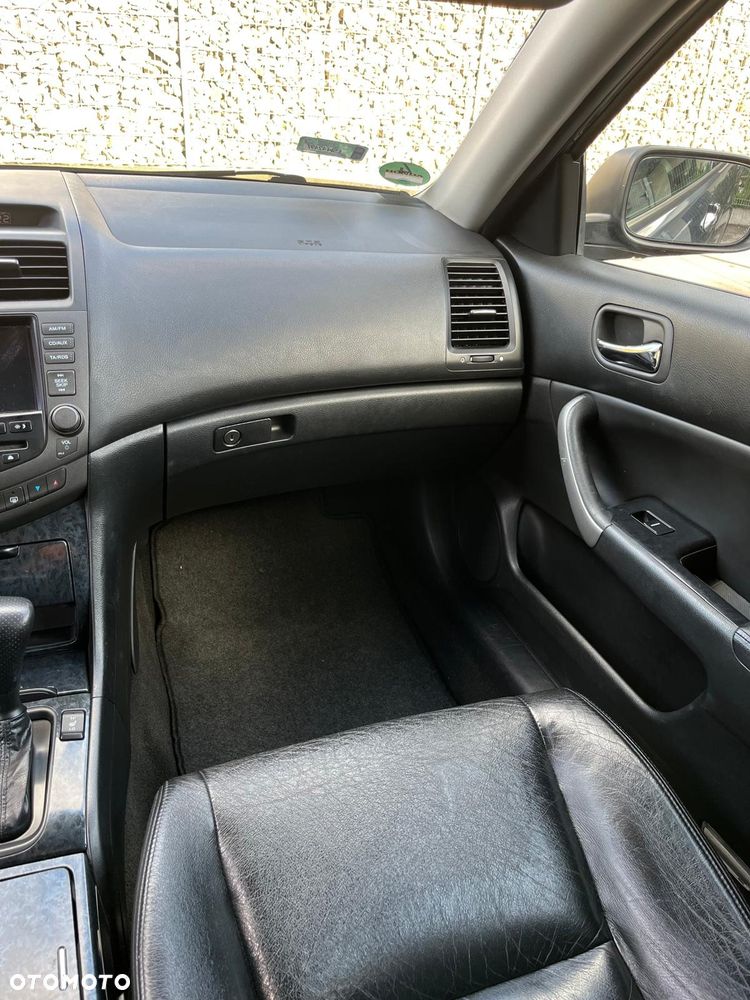 Honda Accord Tourer 2.4 i Automatik Executive - 13