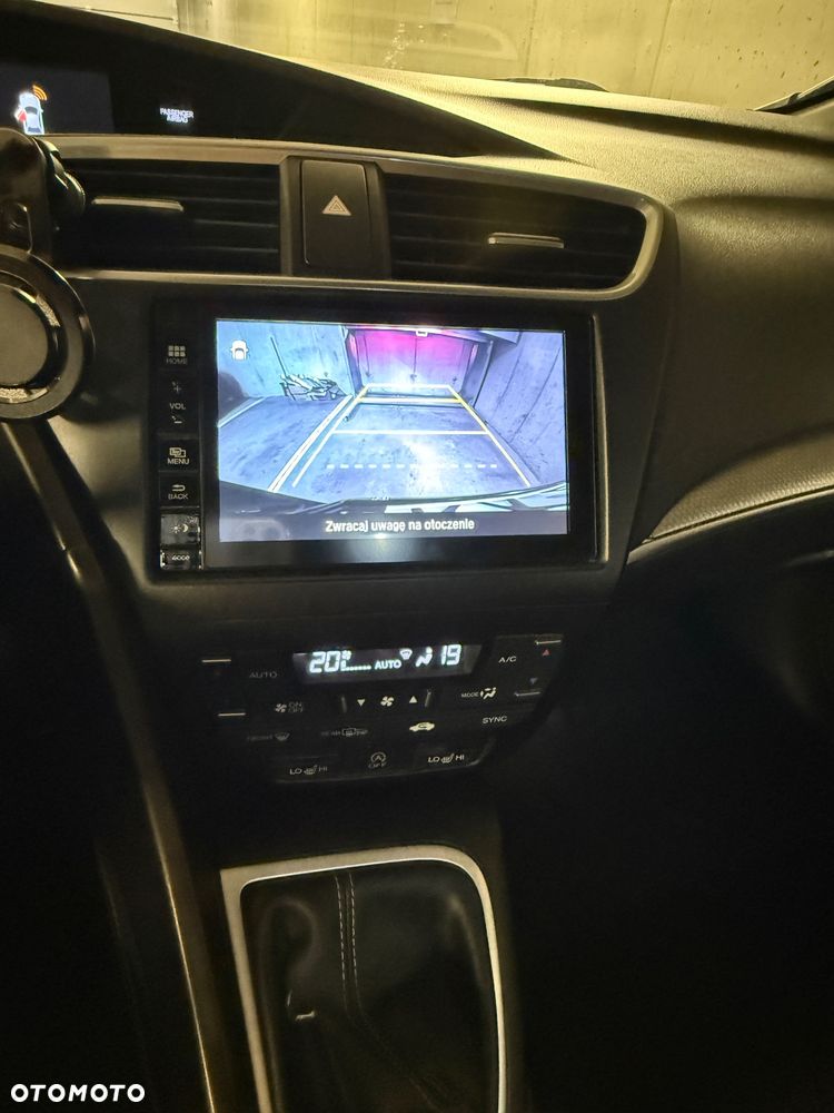 Honda Civic 1.6 i-DTEC Lifestyle Black Edition - 11