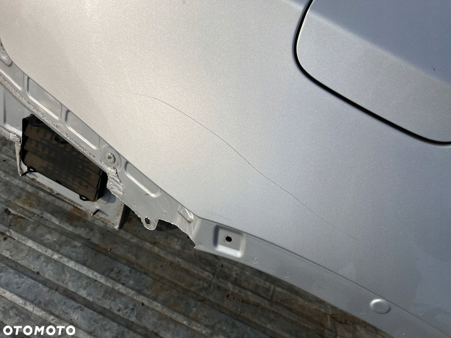 Blotnik cwiartka szyba prawy tyl BMW X5 E70 354/7 TITANSILBER ORG - 7