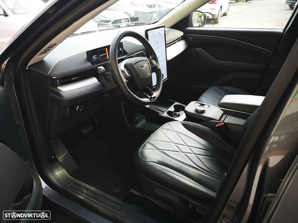 Ford Mustang Mach-E - 5