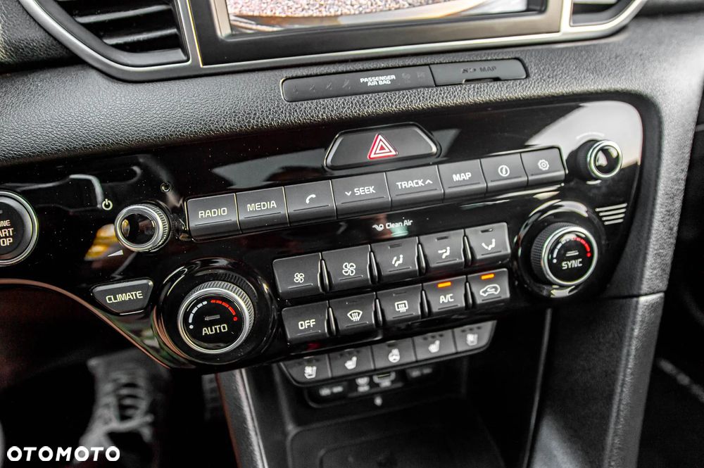Kia Sportage 2,0 CRDI AWD GT Line - 37