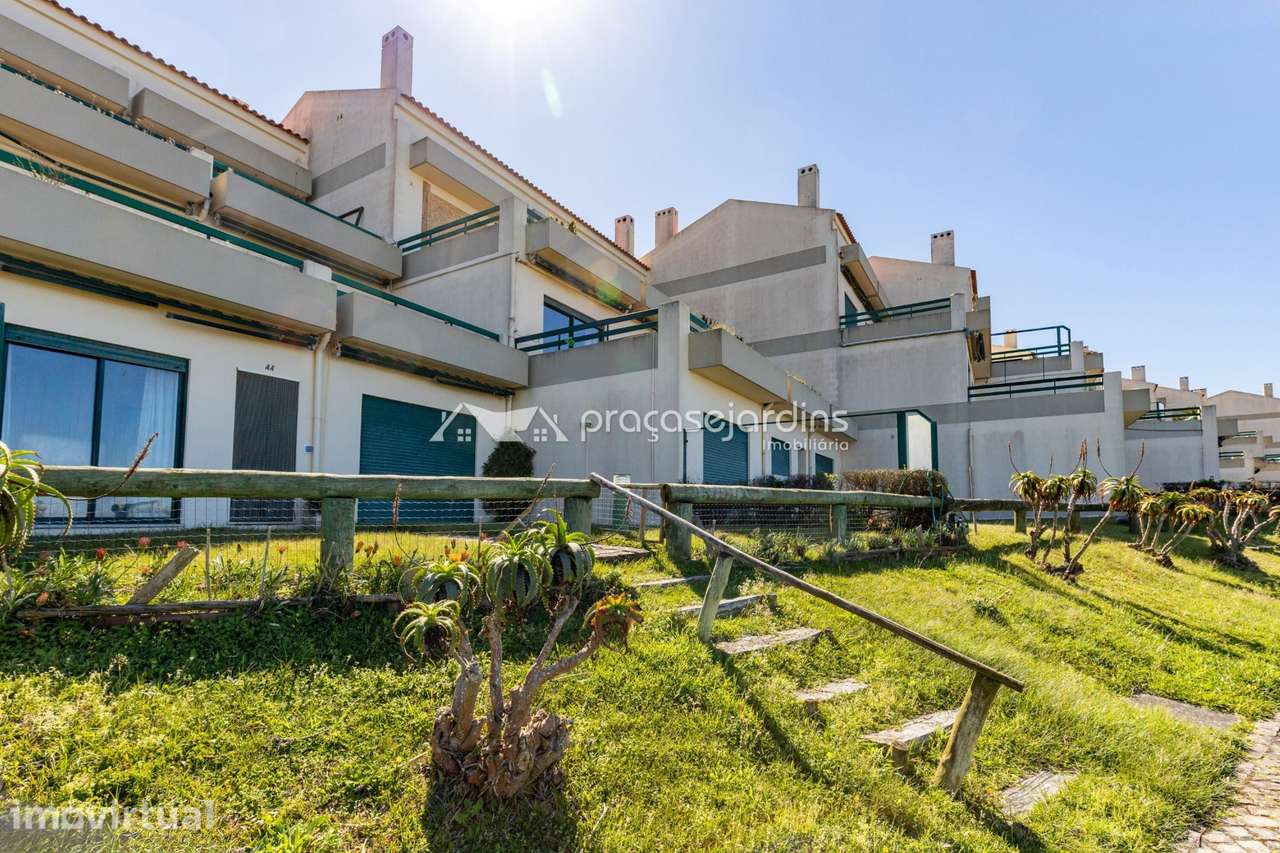 Apartamento na Praia das Paredes - Grande imagem: 5/22