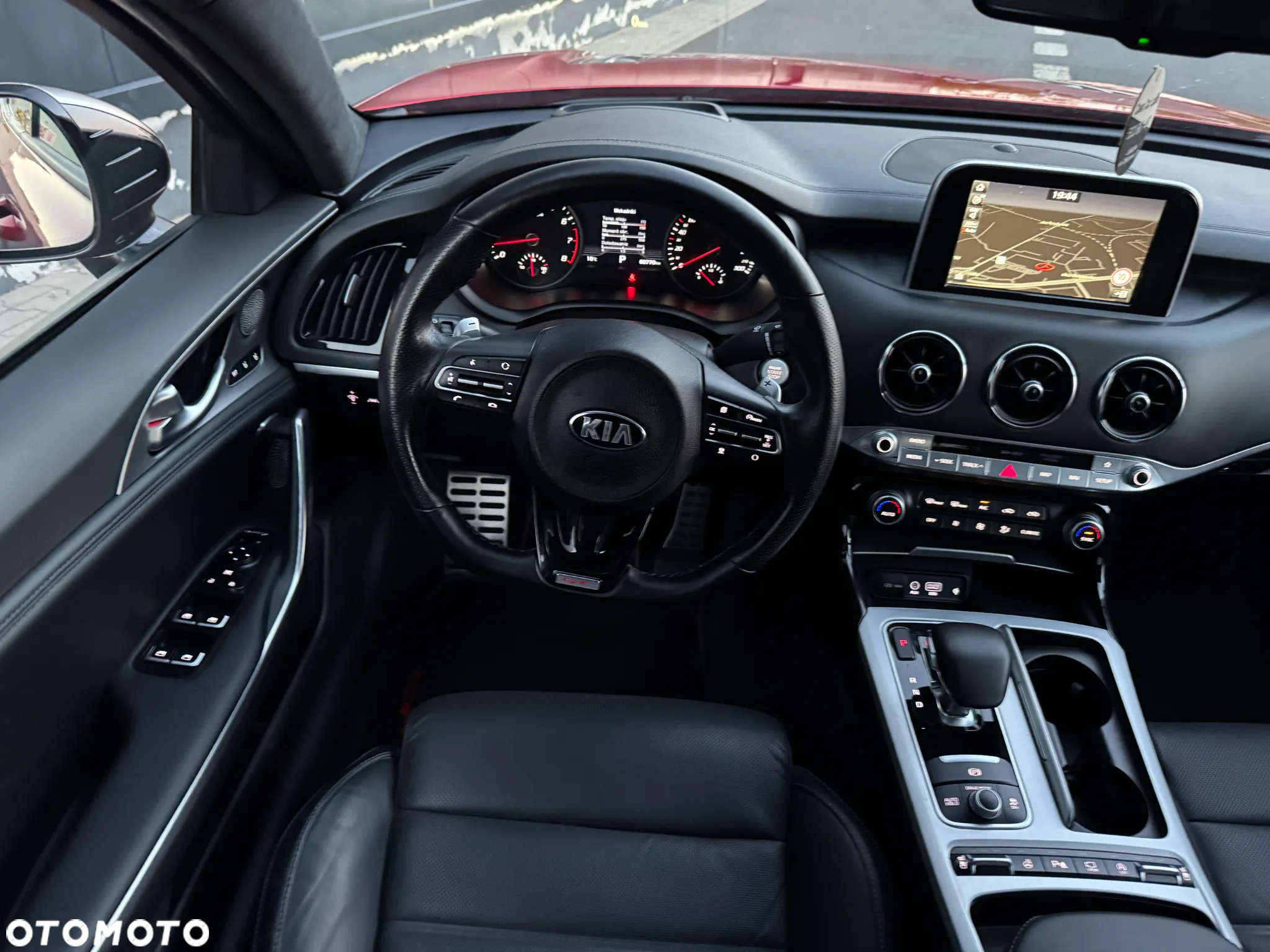 Kia Stinger 3.3 T-GDI V6 GT AWD - 24