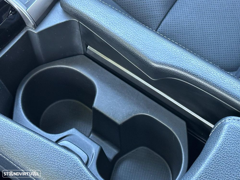 Honda Civic 1.0 i-VTEC Turbo CVT Elegance - 36
