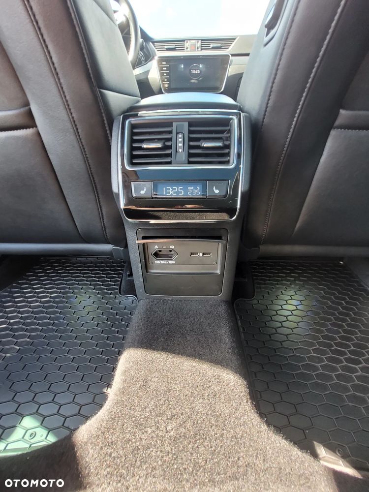 Skoda Superb 1.6 TDI GreenLine - 36