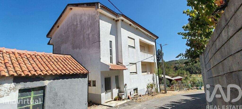 Moradia bi-familiar em Proença-a-Nova e Peral de 228 m2 - Grande imagem: 4/40