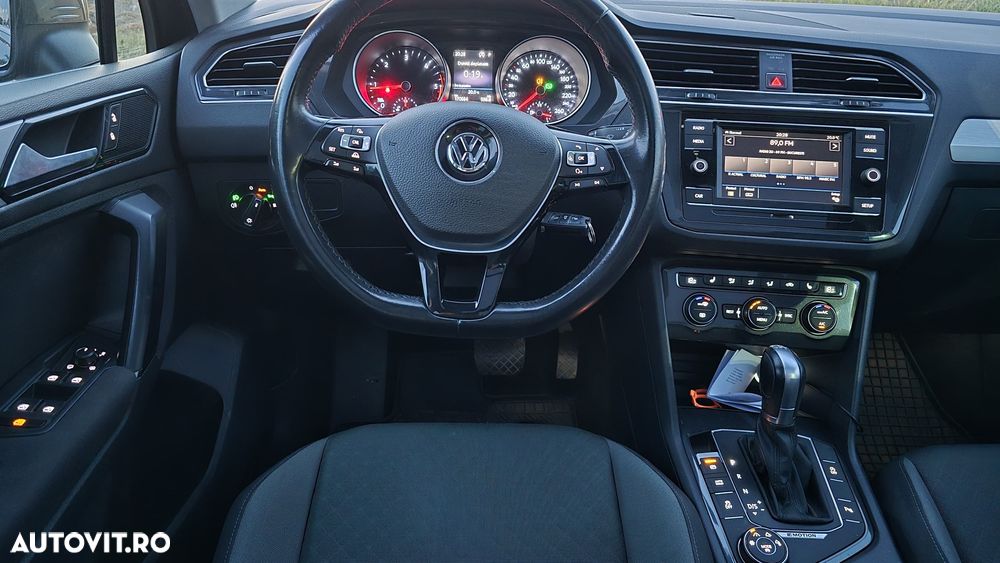 Volkswagen Tiguan 2.0 TDI 4Mot DSG Comfortline - 9