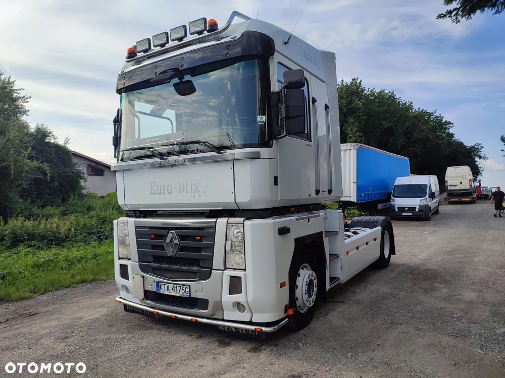 Renault MAGNUM - 2