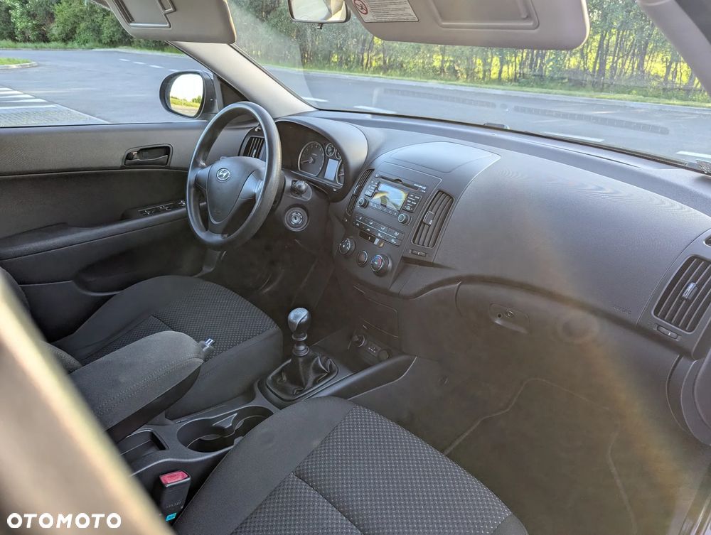 Hyundai i30 1.4 Comfort - 11