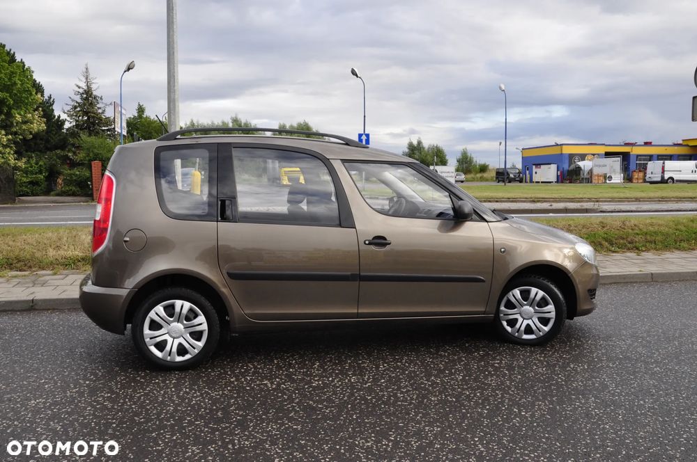 Skoda Roomster 1.4 16V Elegance - 9