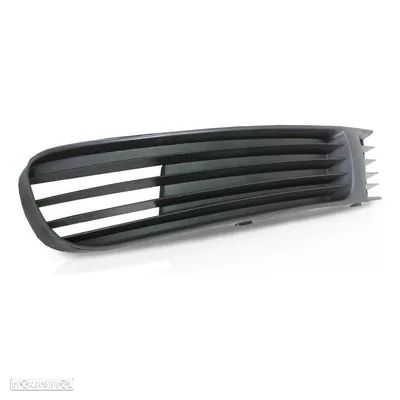Grelha Direita Para-choques - Volkswagen Passat 3B B5 - 1