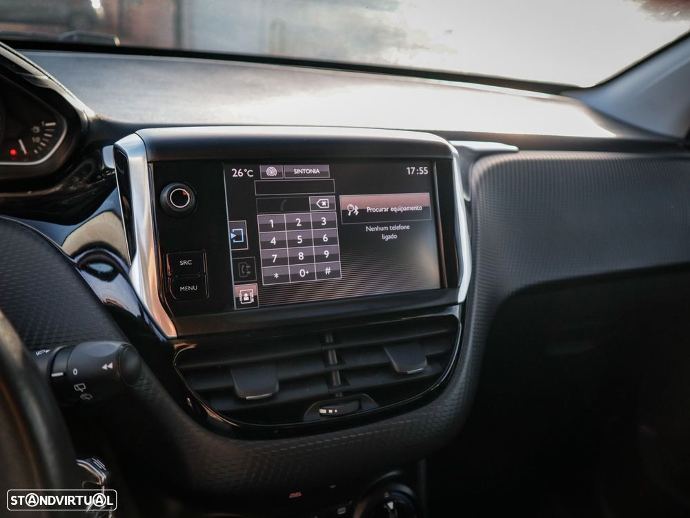 Peugeot 2008 1.6 BlueHDi Style - 27