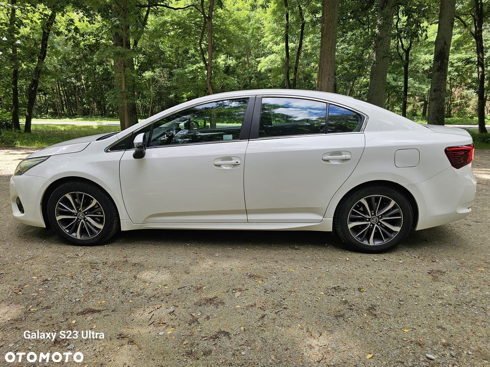 Toyota Avensis 2.0 D-4D Prestige - 6
