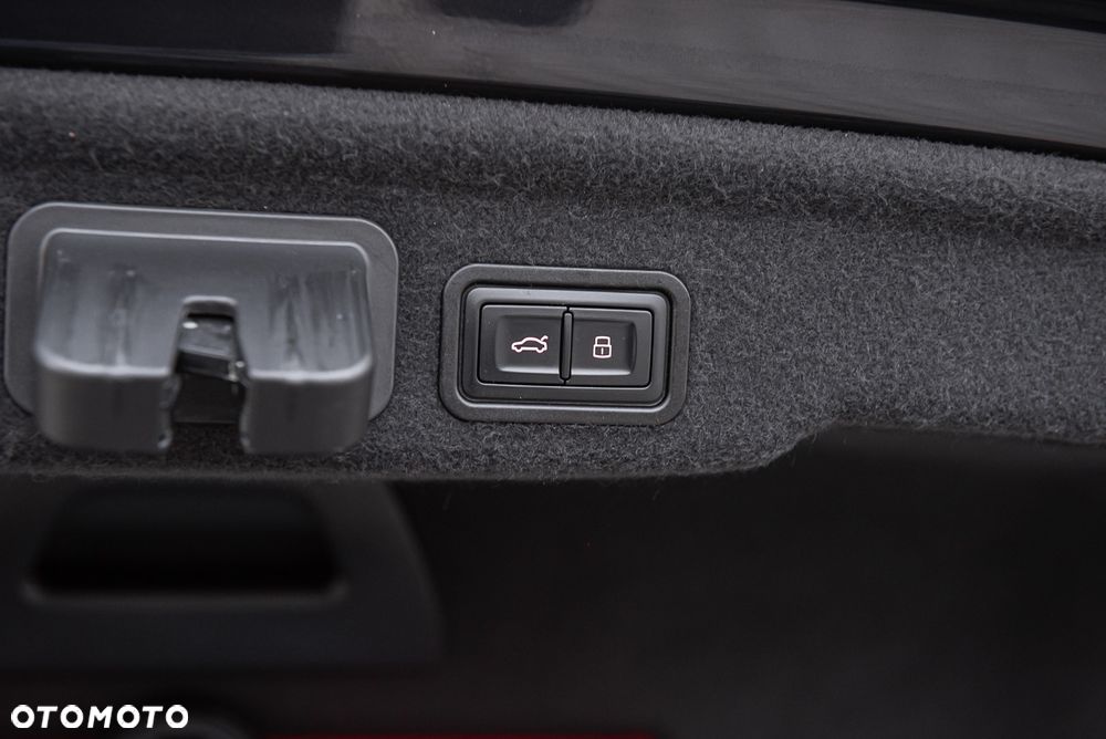 Audi A8 3.0 TDI DPF clean quattro tiptronic - 37