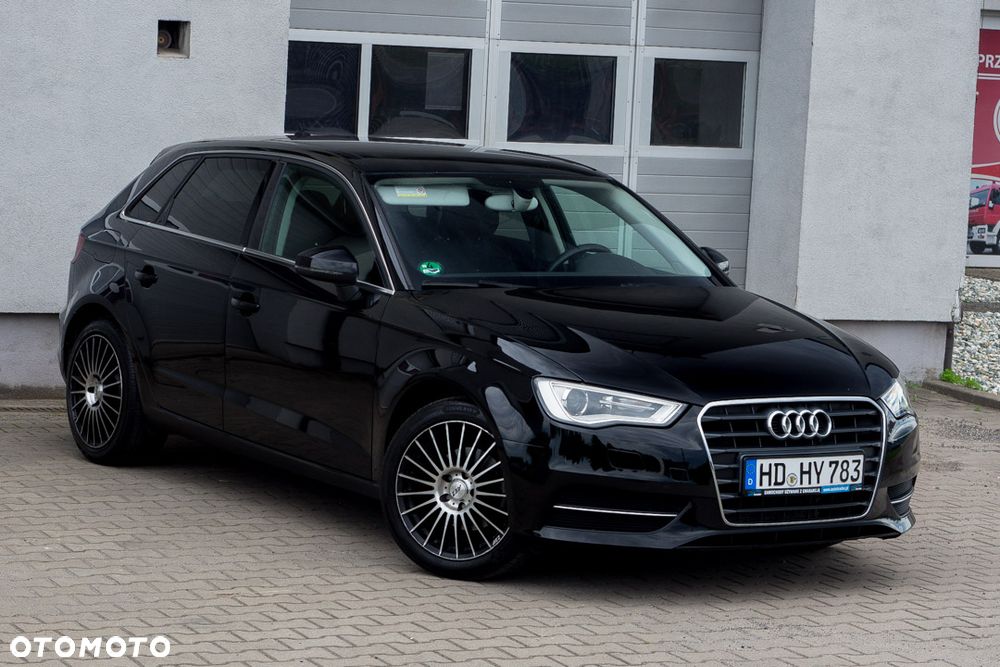 Audi A3 Sportback 1.4 TFSI Ambiente - 3