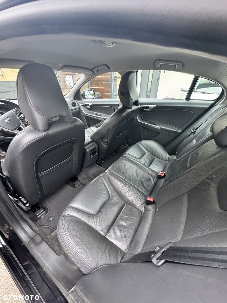 Volvo S60 D3 Momentum - 9