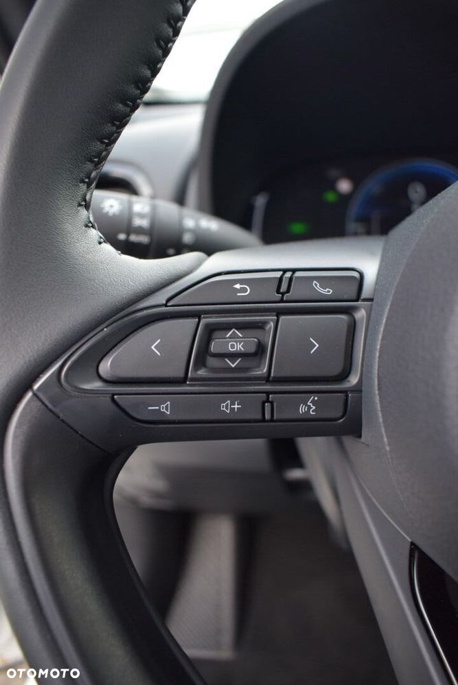 Toyota Yaris Cross Hybrid 1.5 Style - 17