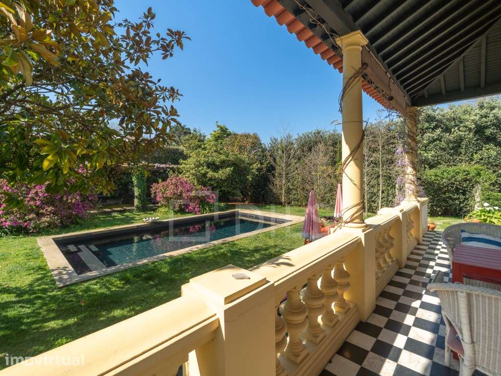 Palacete T5 com Piscina e Jardim, em Miramar - Grande imagem: 3/48