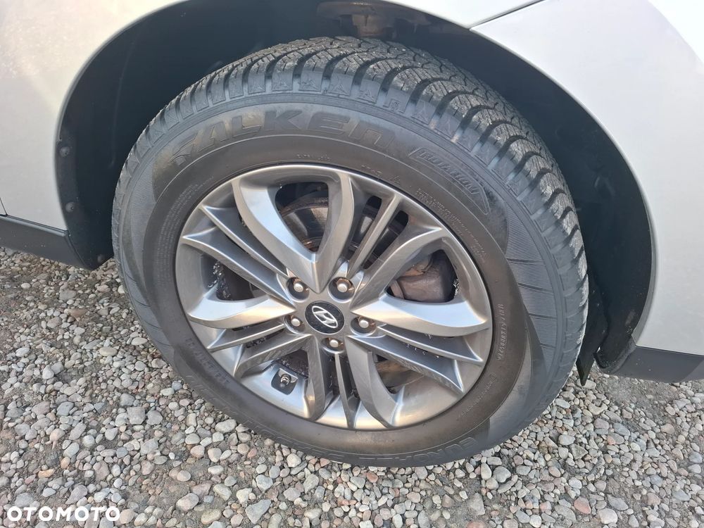 Hyundai ix35 blue 1.6 2WD Finale Silver - 16