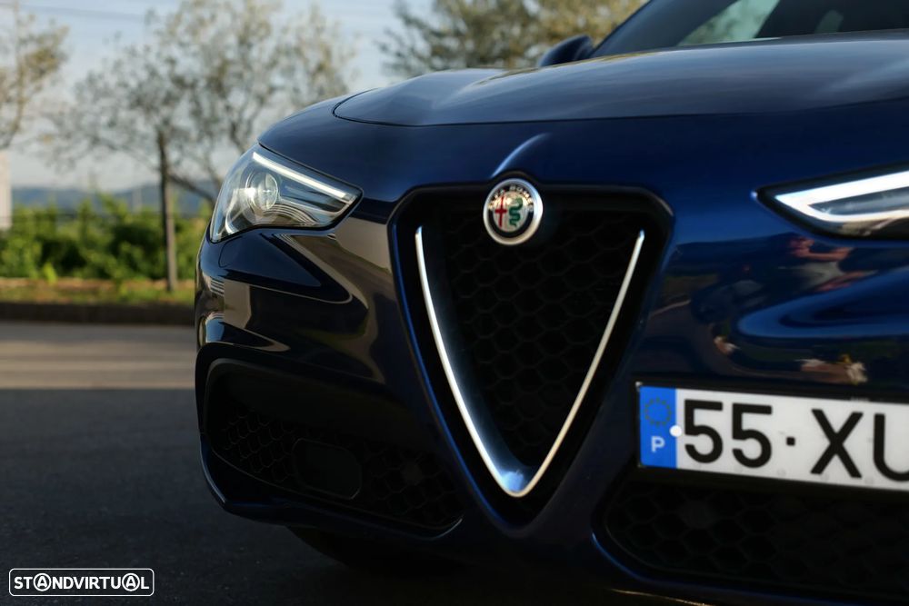Alfa Romeo Stelvio 2.0 T Veloce Q4 AT8 - 2
