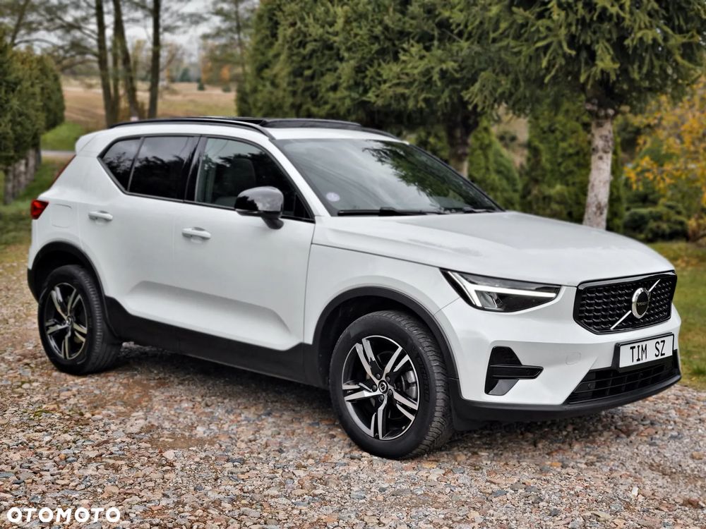 Volvo XC 40 B3 B DKG Plus Black Edition - 5