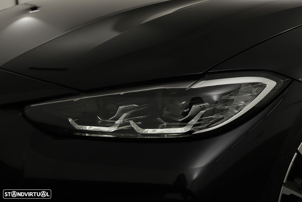 BMW 420 i Pack Desportivo M Auto - 10