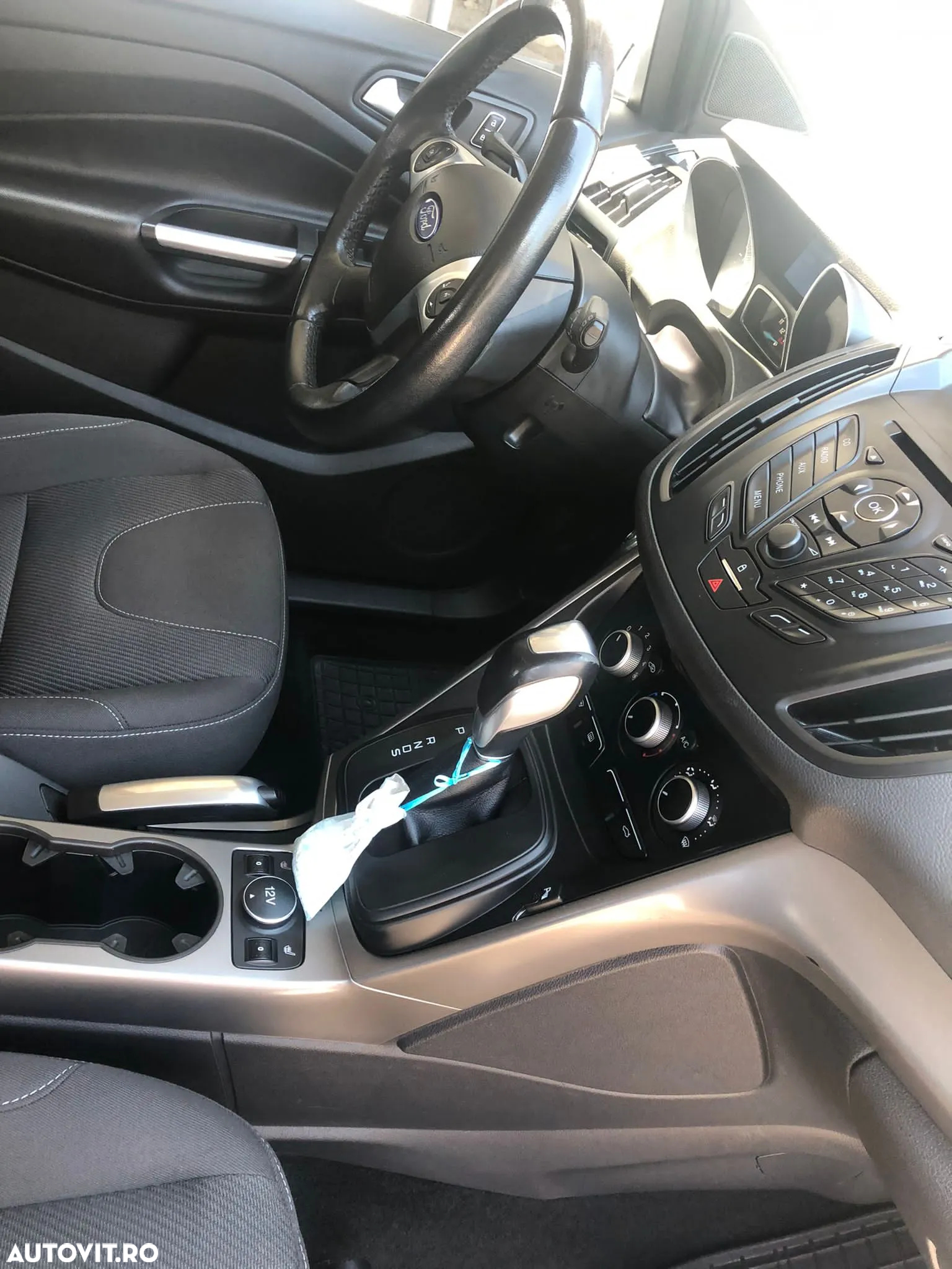 Ford Kuga 2.0 TDCi 4x4 Aut. Titanium - 10
