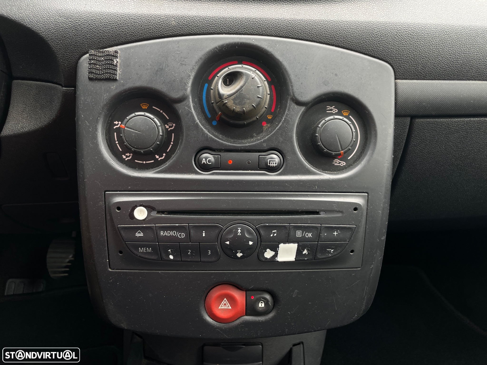 Renault Clio 1.5 dCi SE Storia - 12