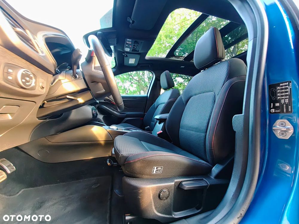Ford Focus 1.5 EcoBlue Start-Stopp-System ST-LINE - 29