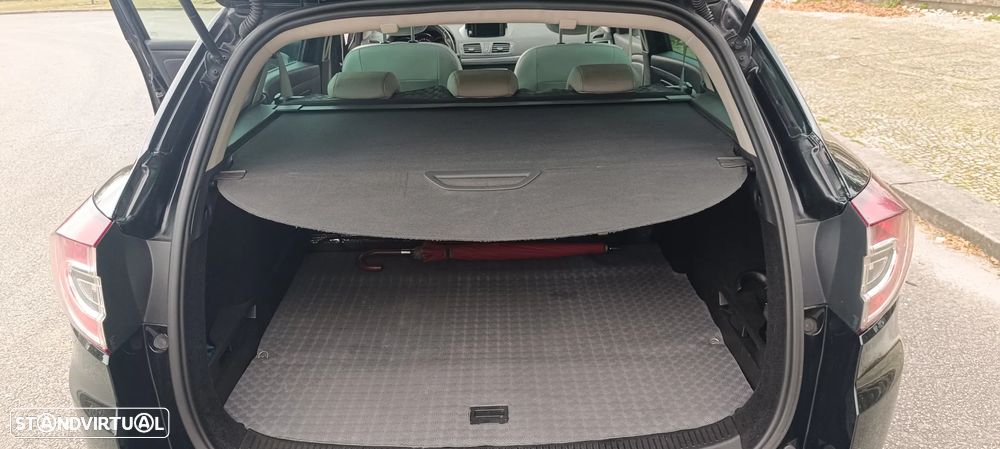 Renault Mégane Sport Tourer - 10