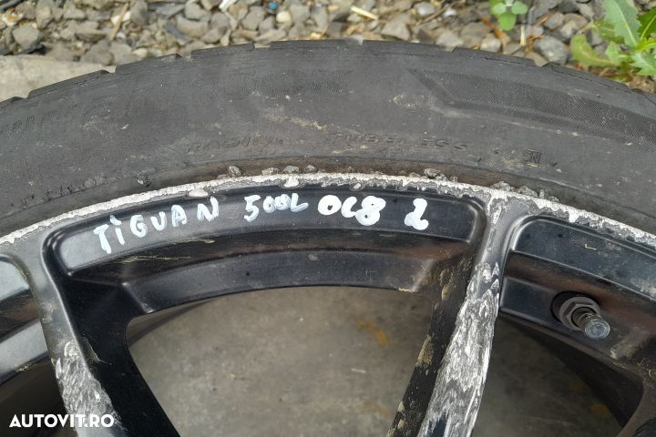 Janta aliaj cu anvelopa 19 8,5JX19H2 / 245 / 40ZR19 8,5JX19H2 / 245 / - 2