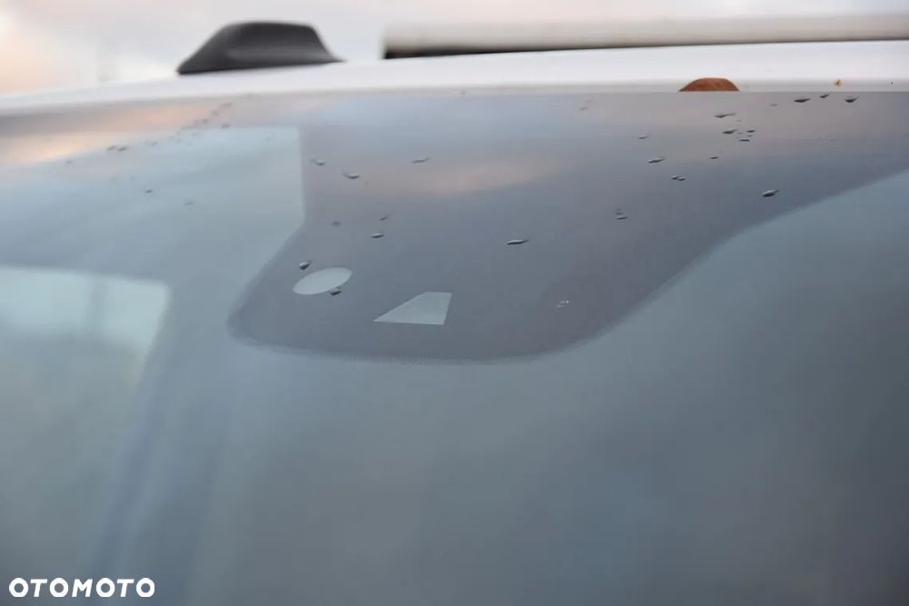 Ford TRANSIT CUSTOM 300 L2H1 - 23