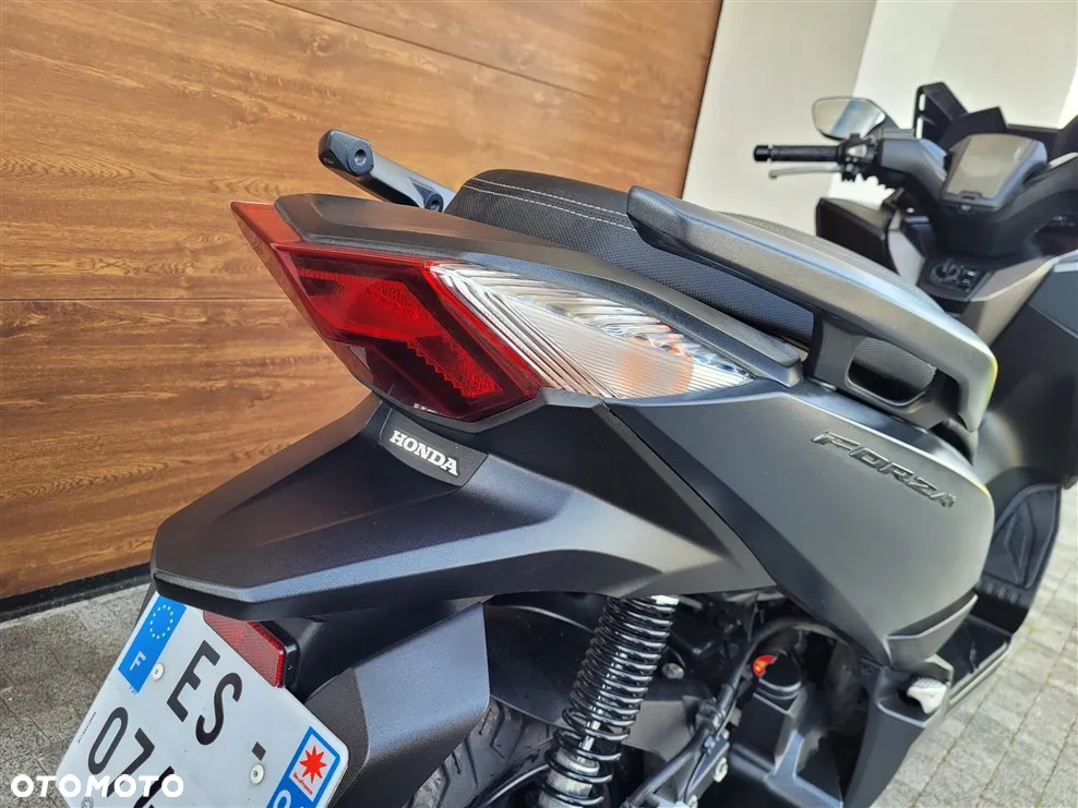 Honda NSS - 14