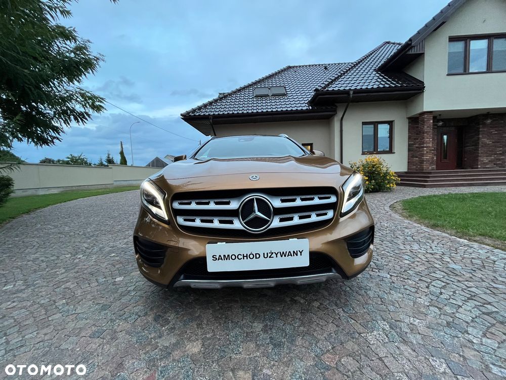 Mercedes-Benz GLA 220 4-Matic AMG Line - 2