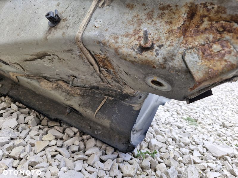 CITROEN DS5 PRÓG BOK PRAWY - 13
