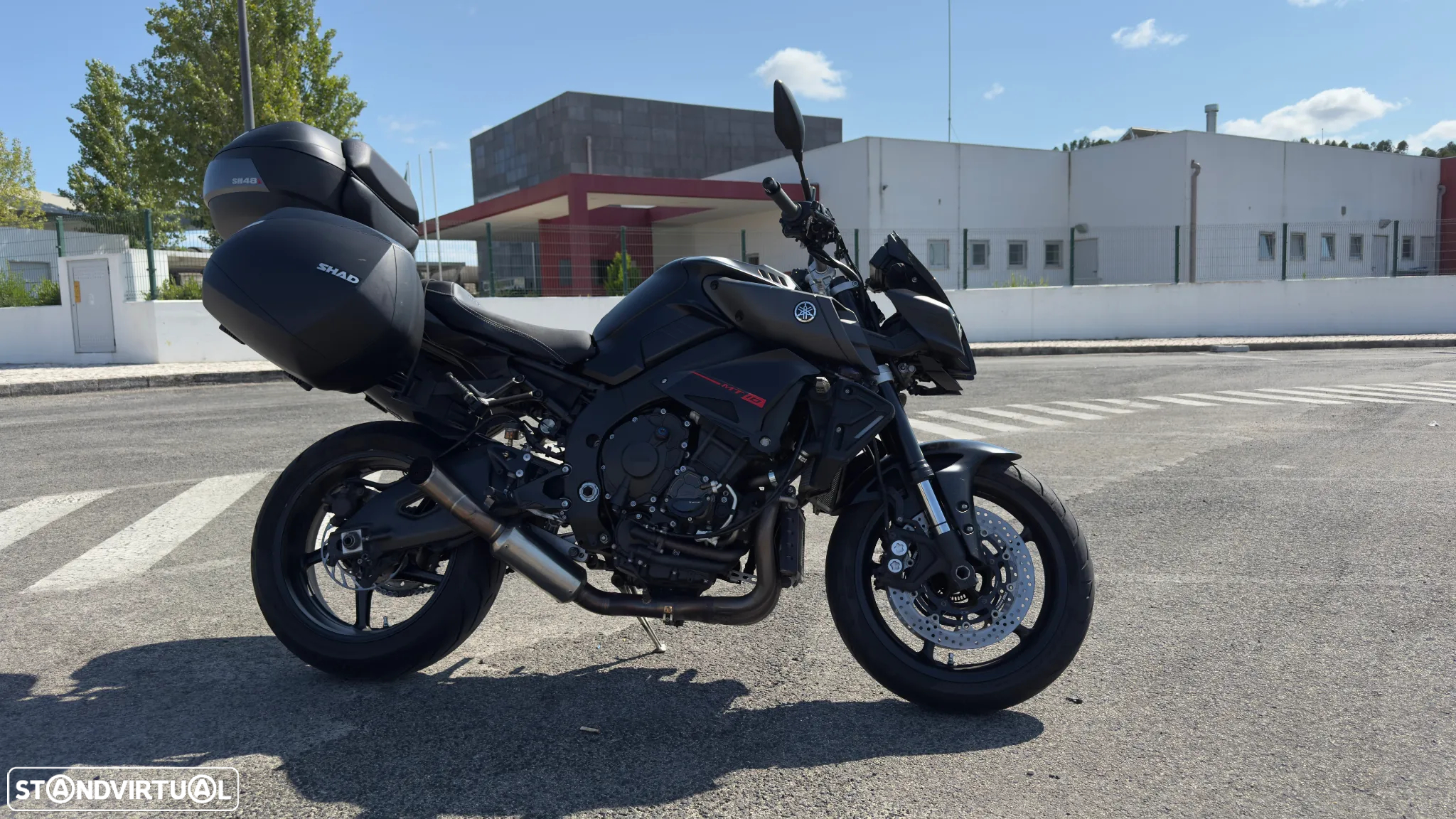 Yamaha MT-10 - 10
