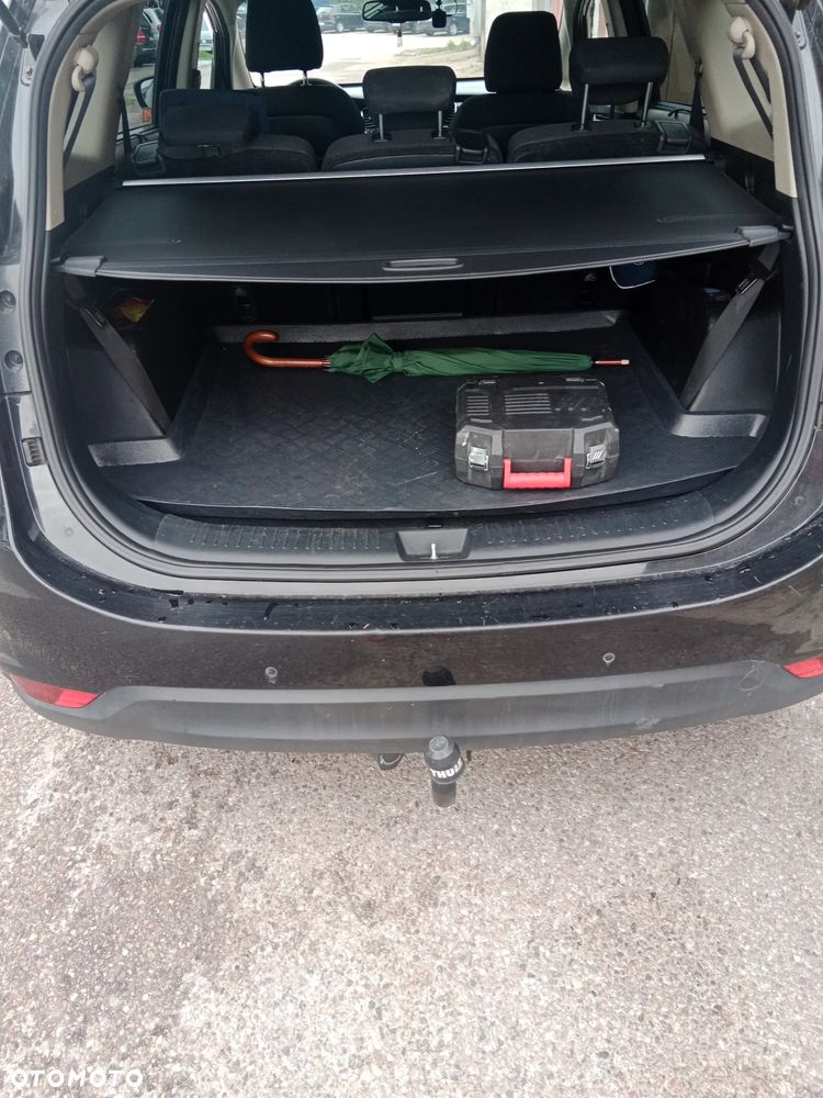 Kia Carens 1.7 CRDi Business Line 7os 7DCT - 14