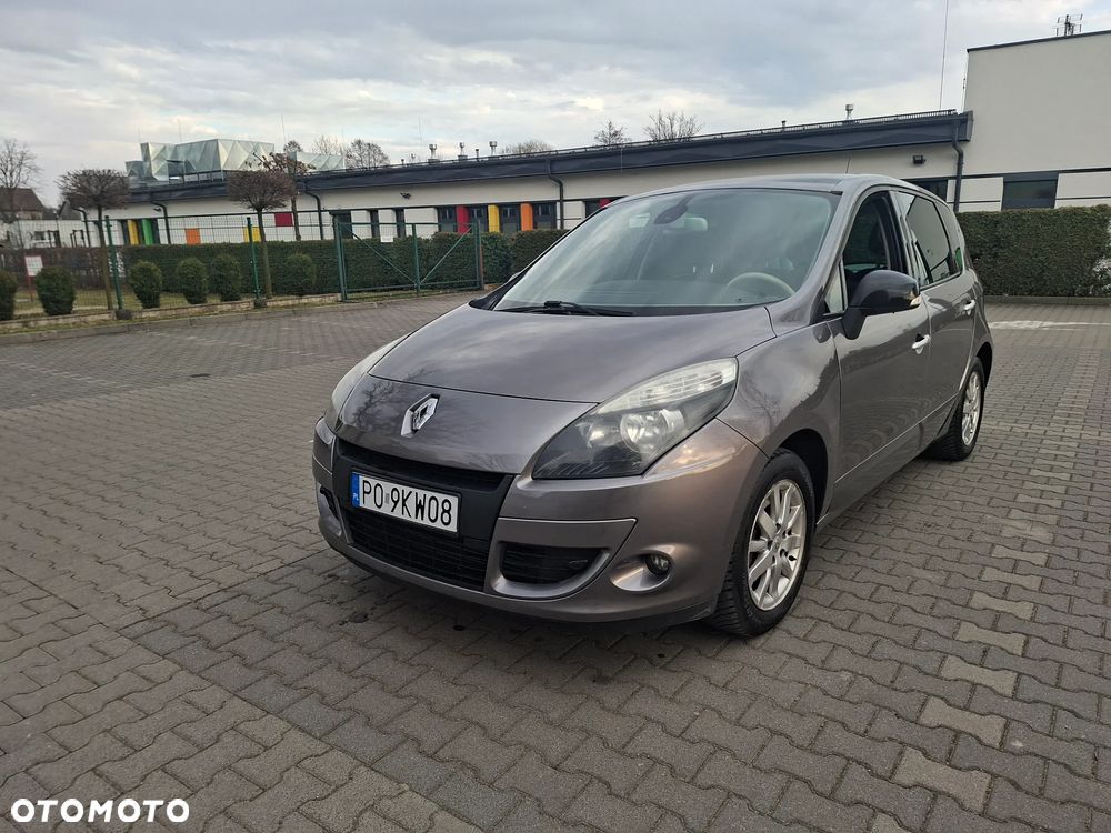 Renault Scenic - 1